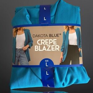 Dakota Blue Crepe Blazer Size Large